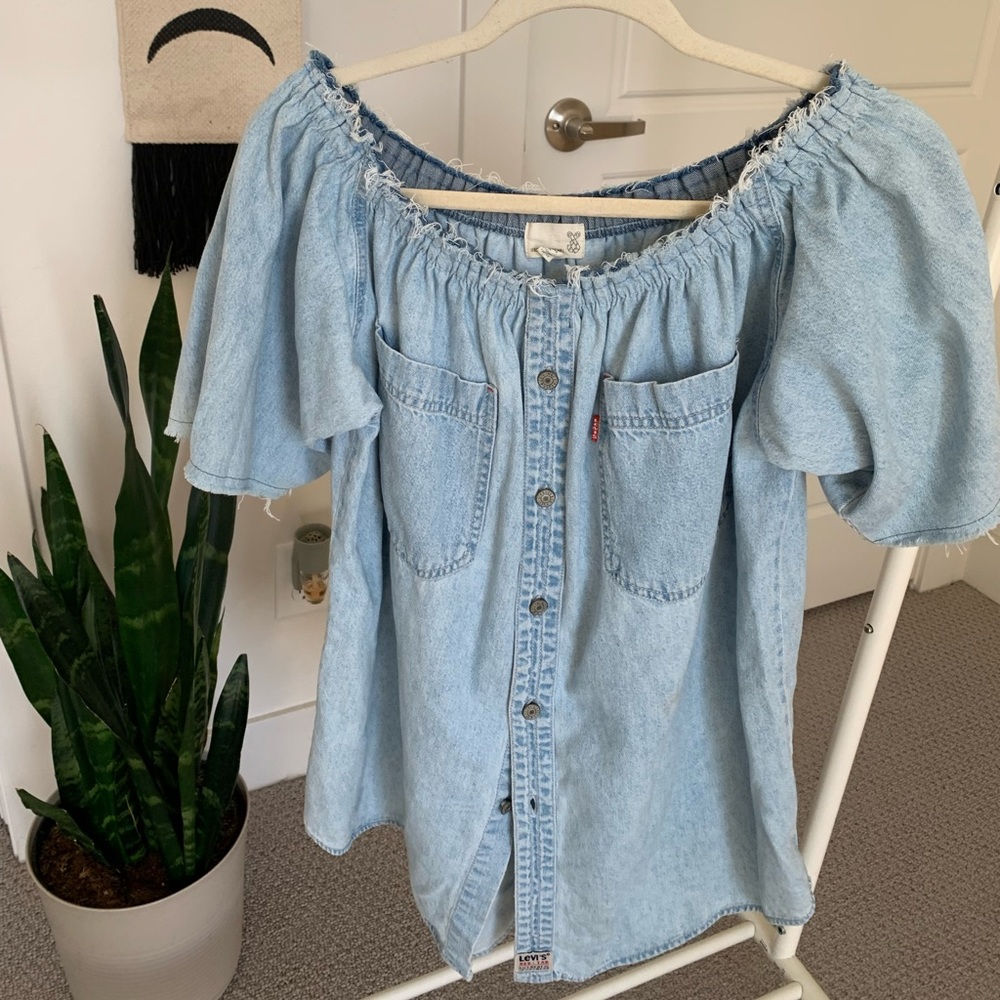 Urban outfitters, size small, barely worn